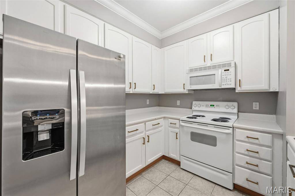 13115 Mill Crossing CT #100, St Louis, MO 63141