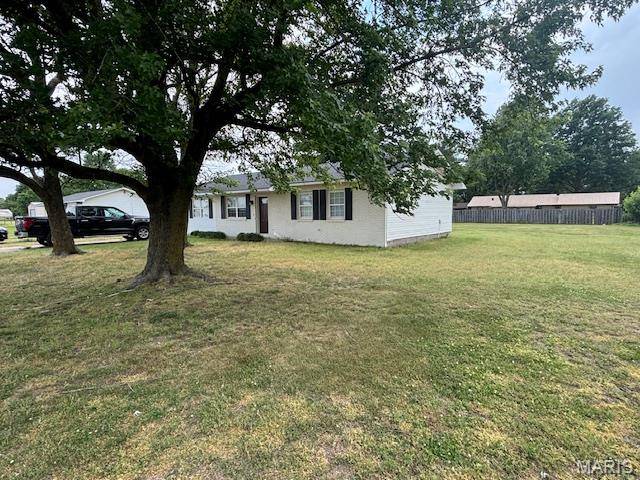 39665 Bernard RD, Malden, MO 63863
