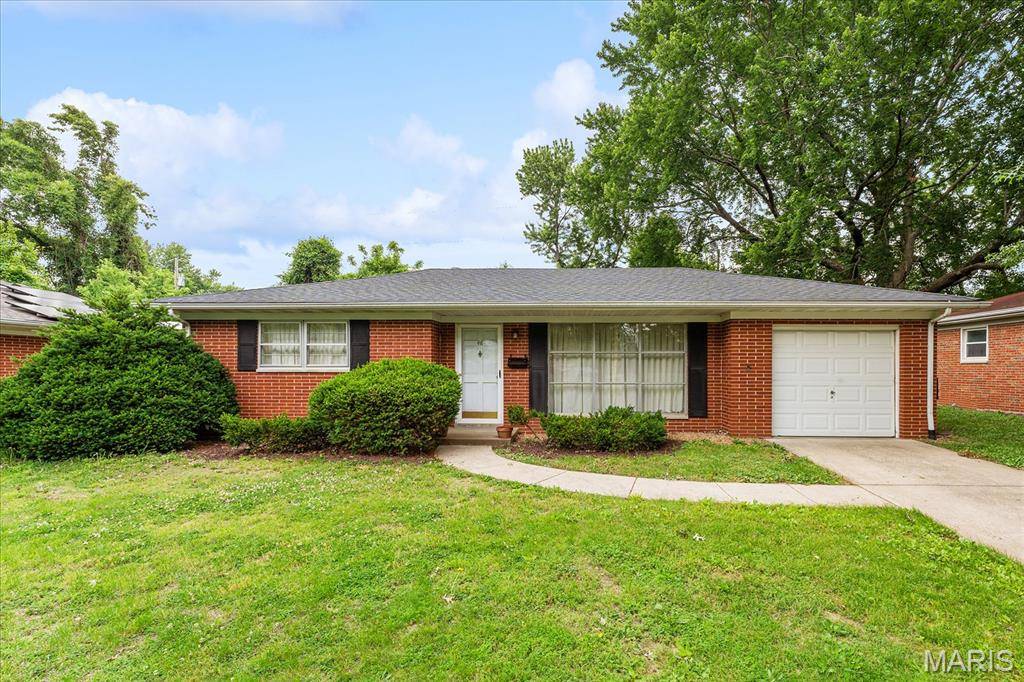 48 Gatewood CT, Belleville, IL 62226