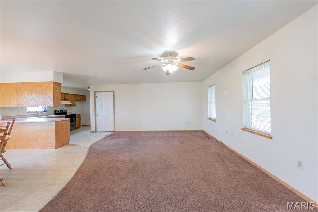 318 E W&W Circle DR, Belle, MO 65013