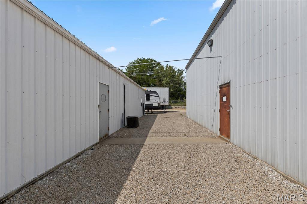 1730 daniel boone industrial DR, Truesdale, MO 63380
