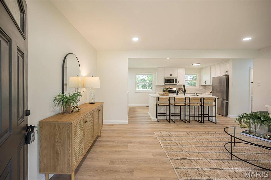6272 Treeridge TRL, St Louis, MO 63129
