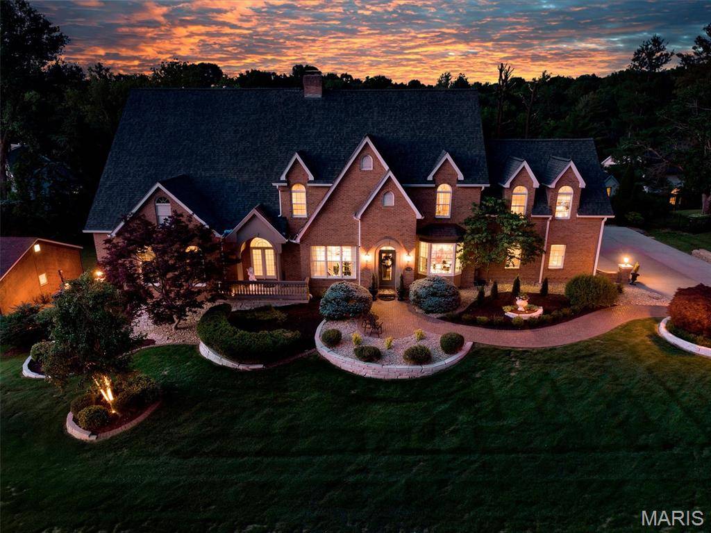 21 Country Club DR, Edwardsville, IL 62025