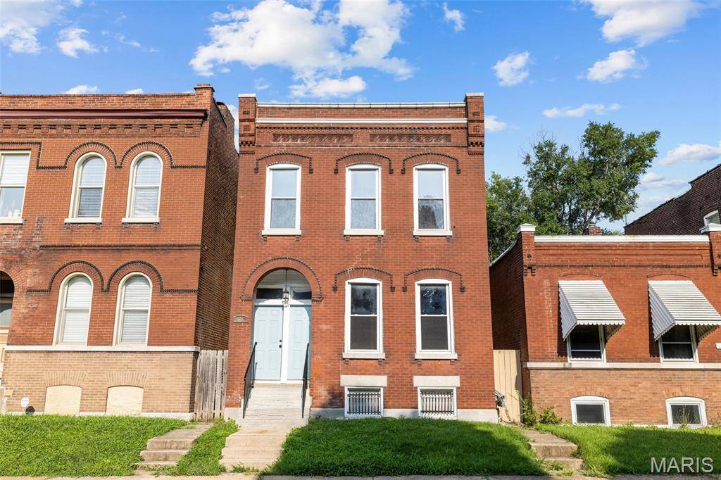 2628 Oregon AVE, St Louis, MO 63118