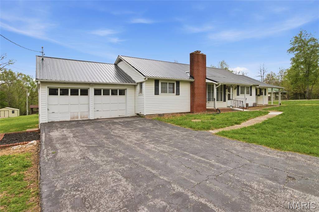 916 Sommerfield DR, Houston, MO 65483