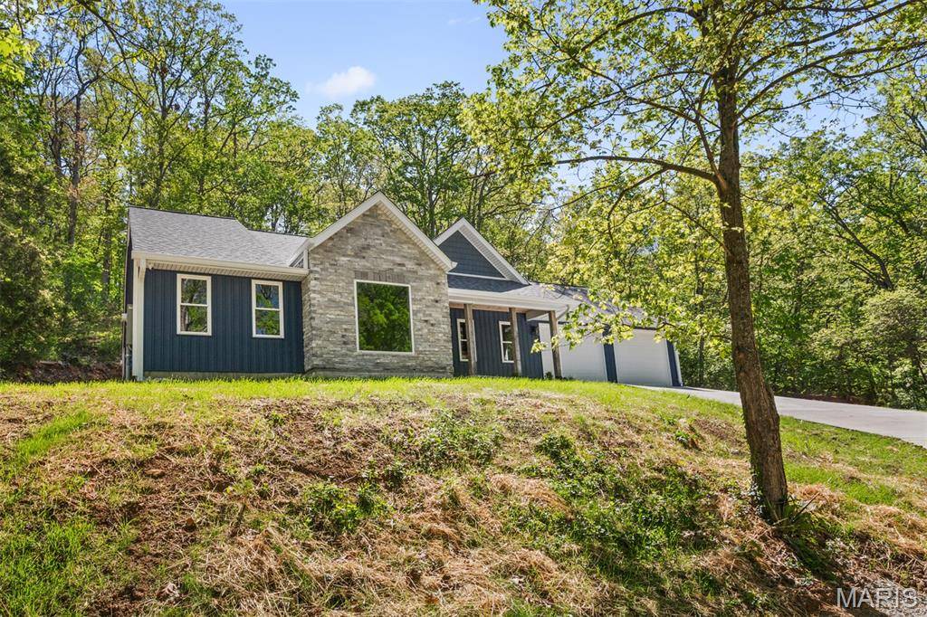 3112 Del Rio DR, High Ridge, MO 63049