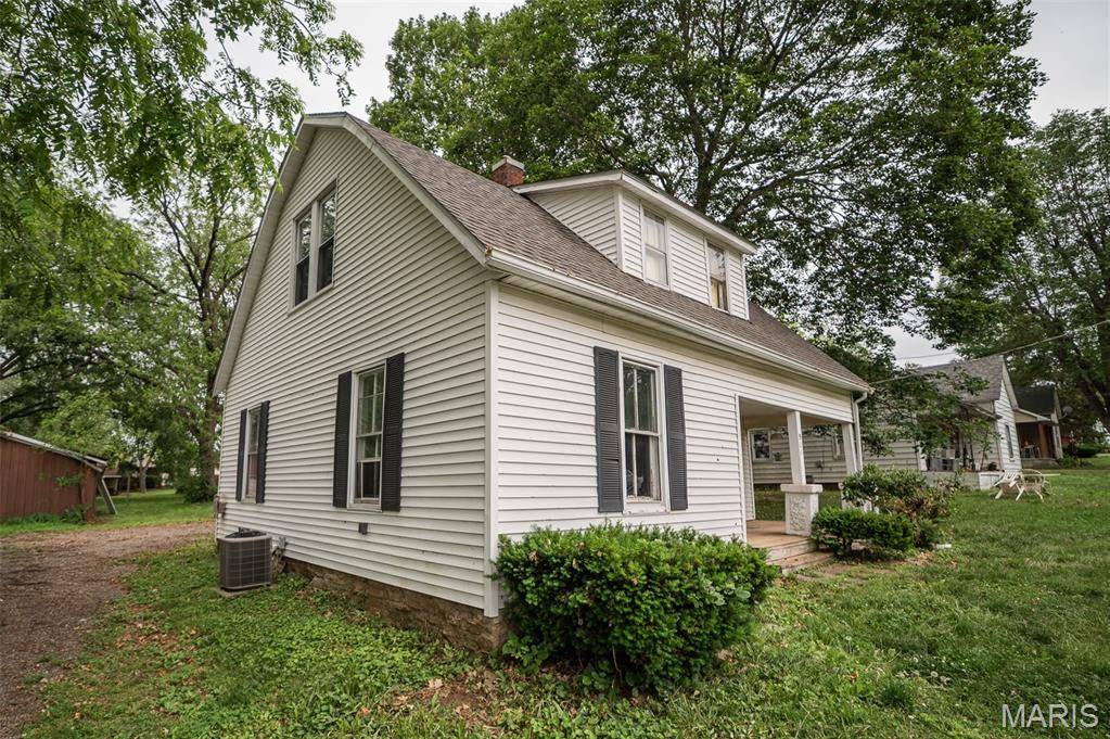 904 S Washington ST, Farmington, MO 63640