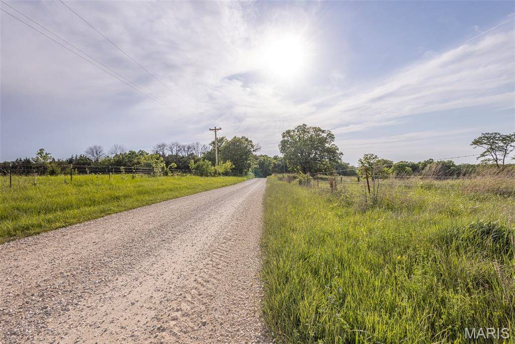 24443 Audrain Road 364, Mexico, MO 65265