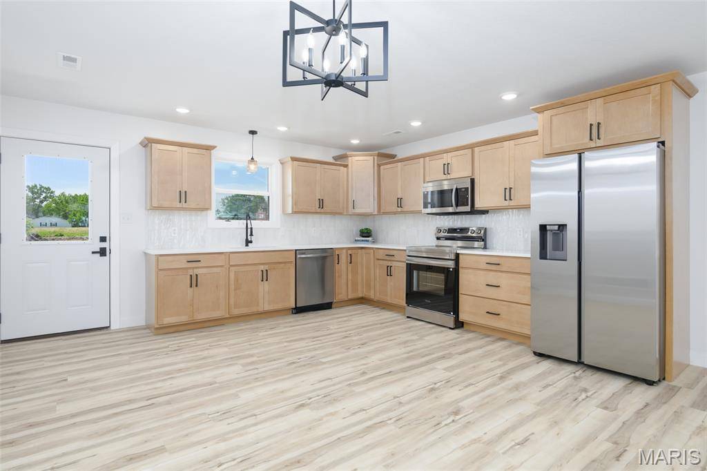 104 Love Street, Auxvasse, MO 65231