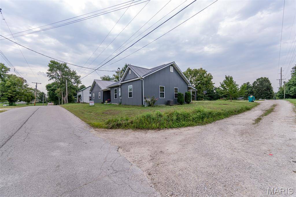 508 E 5th ST, Belle, MO 65013