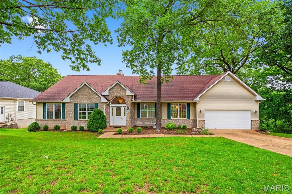 5063 Oak Bluff DR, High Ridge, MO 63049