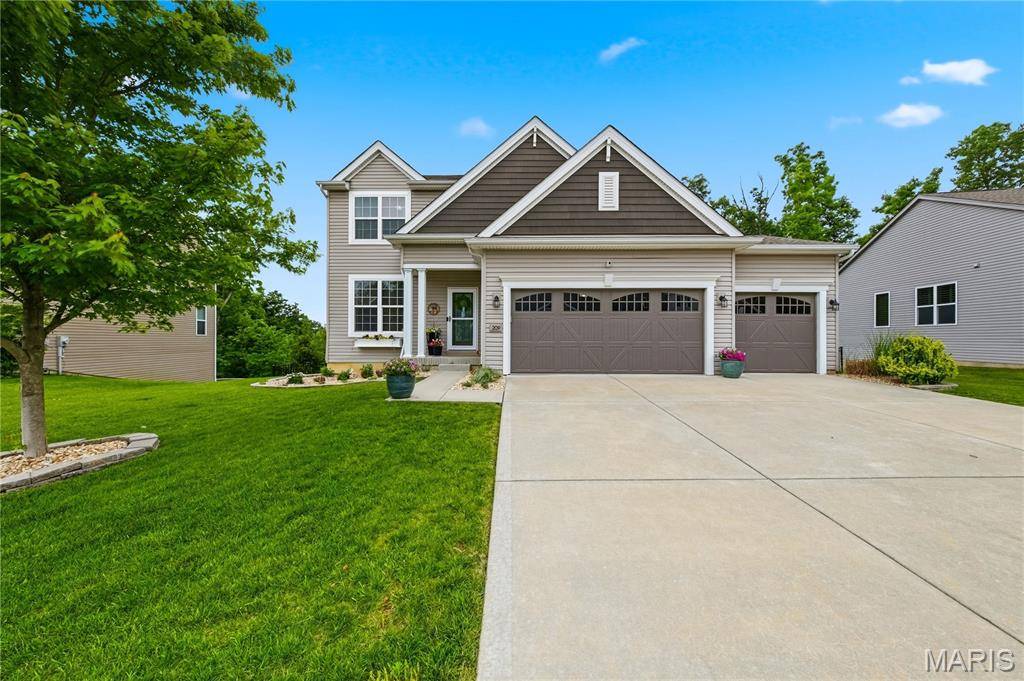 209 Grayleaf CT, Wentzville, MO 63385