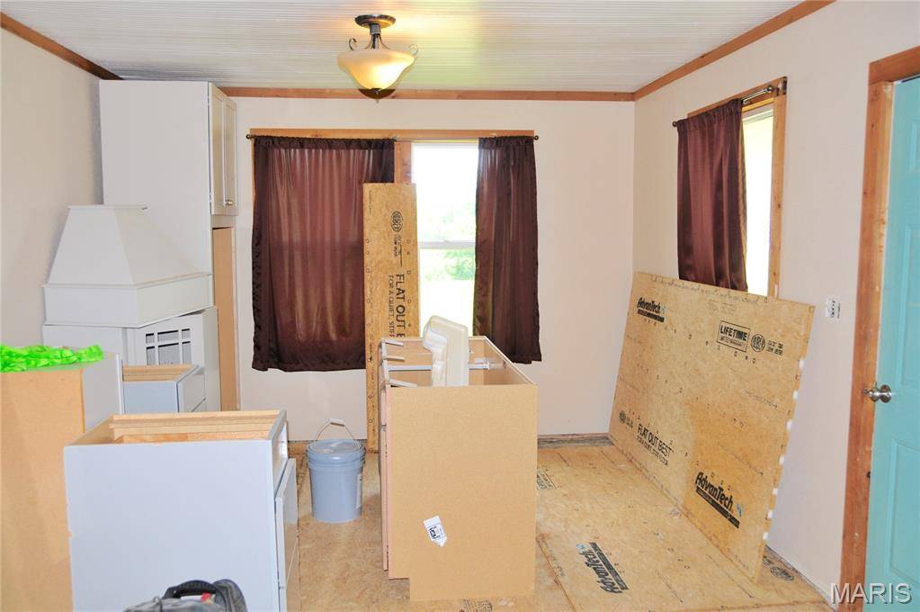 1011 HWY 28, Belle, MO 65013