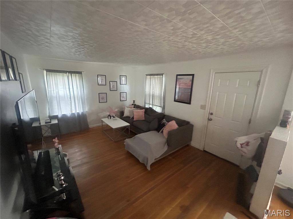 4508 Edmundson RD, St Louis, MO 63134
