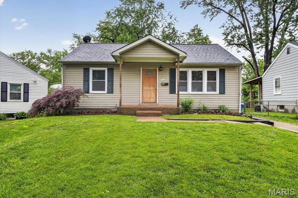 9816 Meadow View DR, St Louis, MO 63114