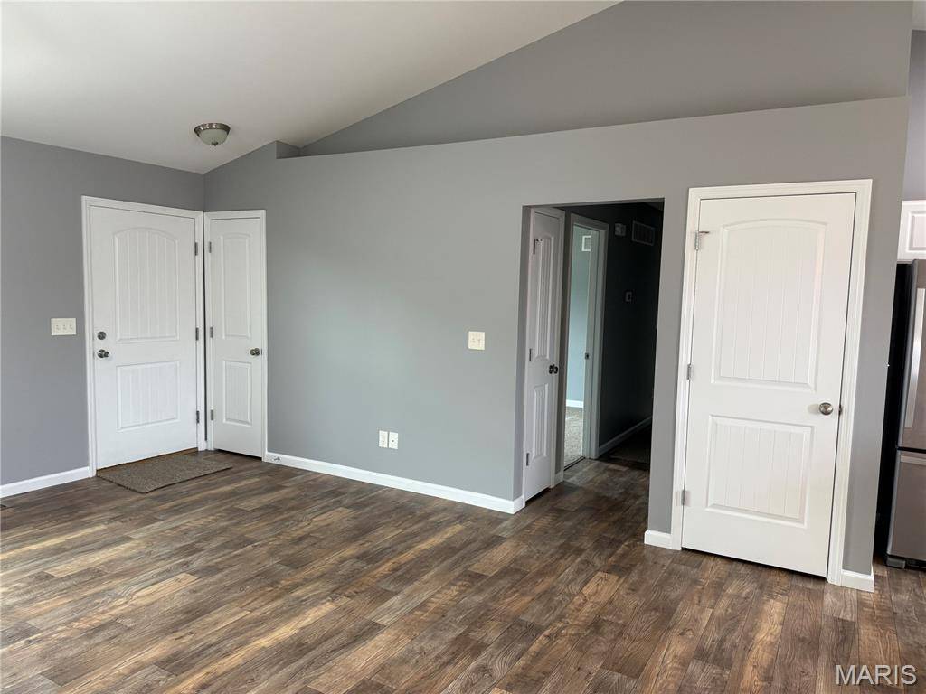 128 Linder LN, Winfield, MO 63389