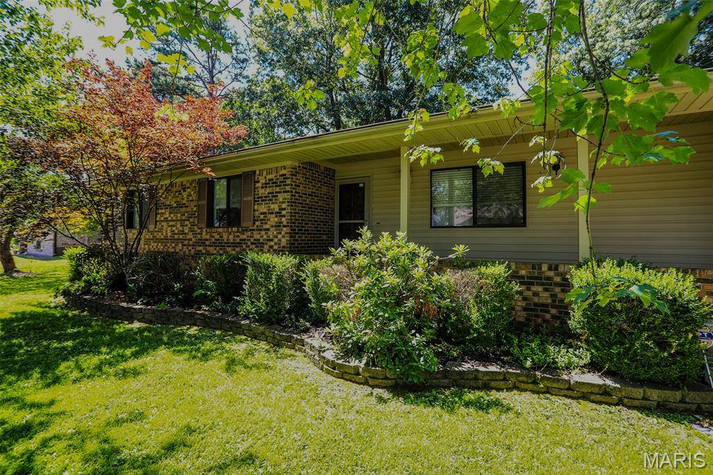 1804 Zehm AVE, Poplar Bluff, MO 63901