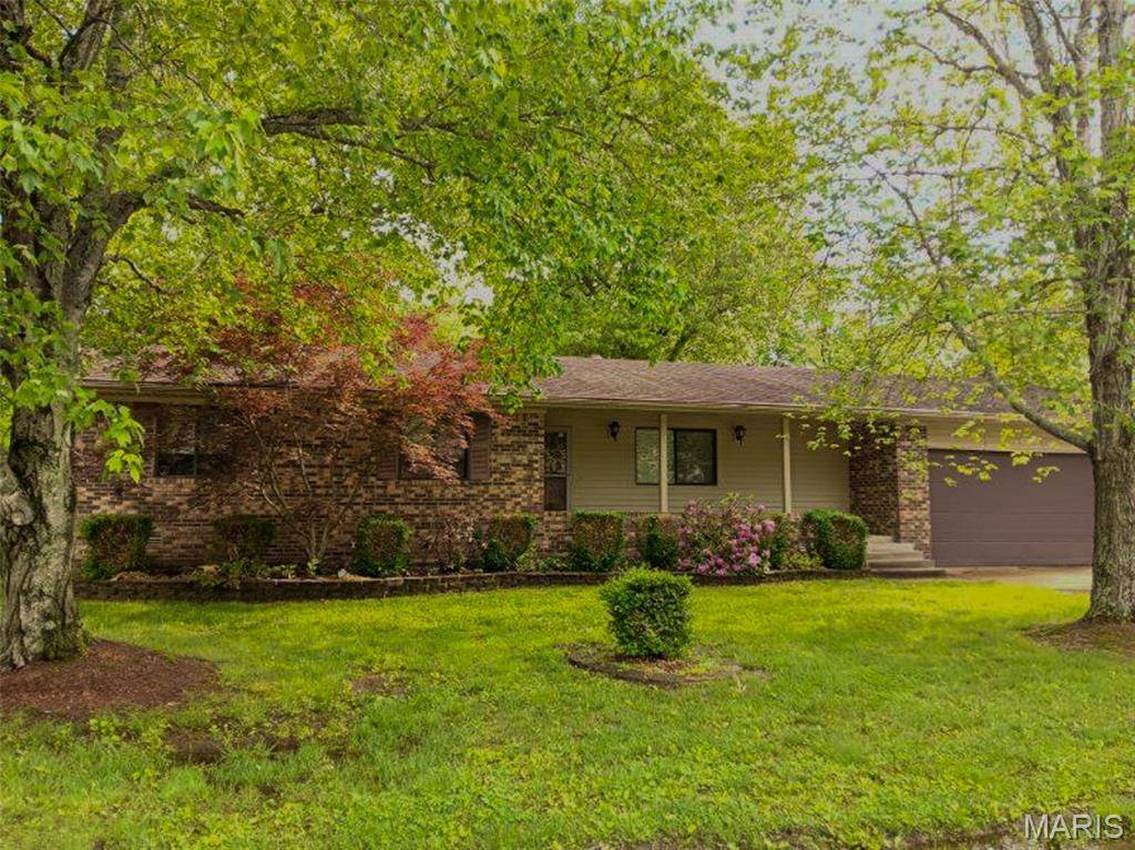1804 Zehm AVE, Poplar Bluff, MO 63901