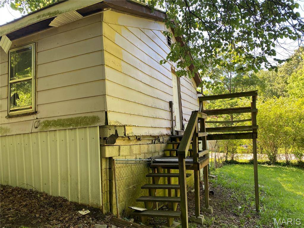 Address not disclosed, Poplar Bluff, MO 63901