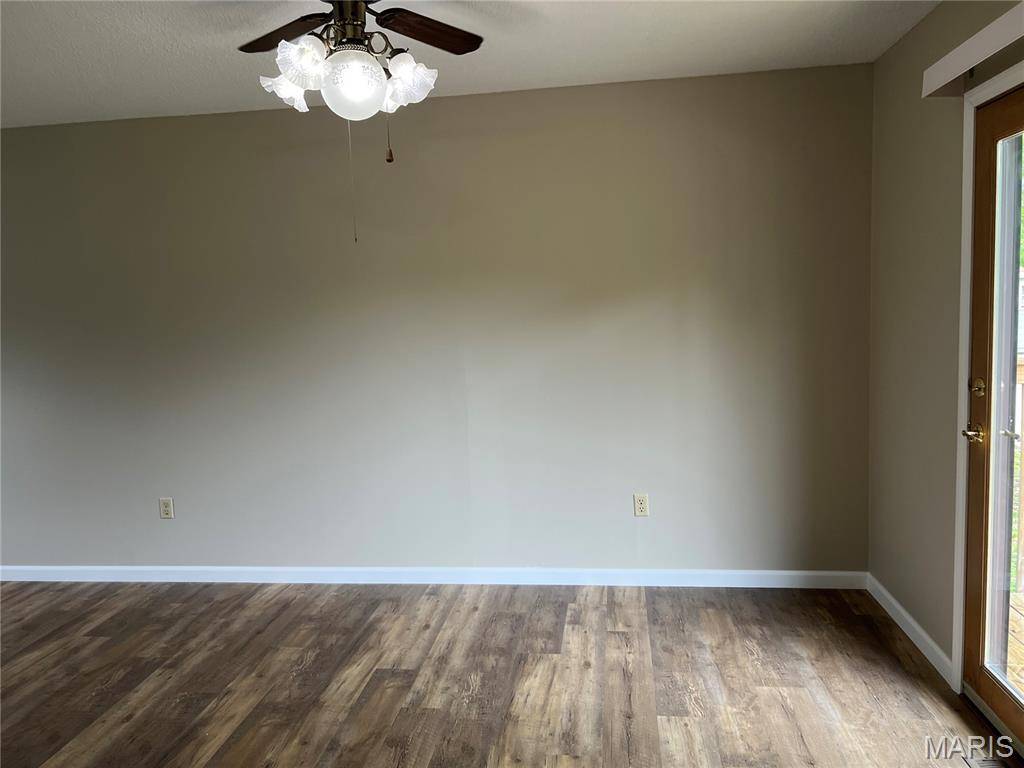 3211 College AVE, Alton, IL 62002