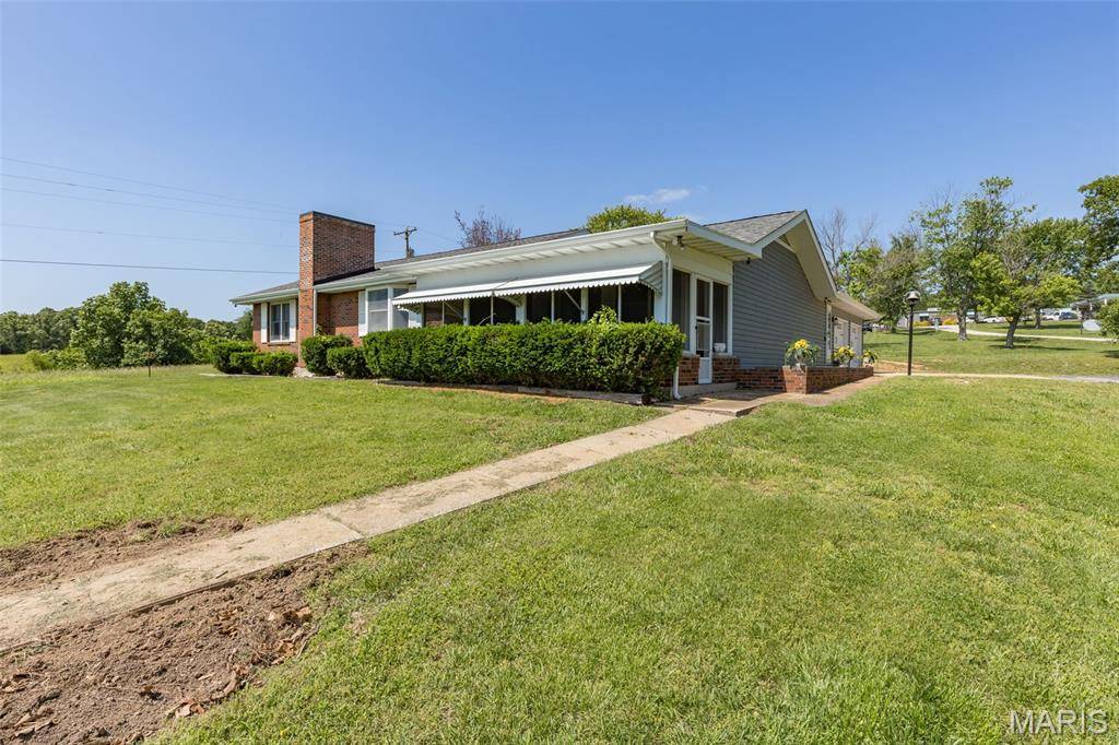 3220 Baisch DR, Unincorporated, MO 63020