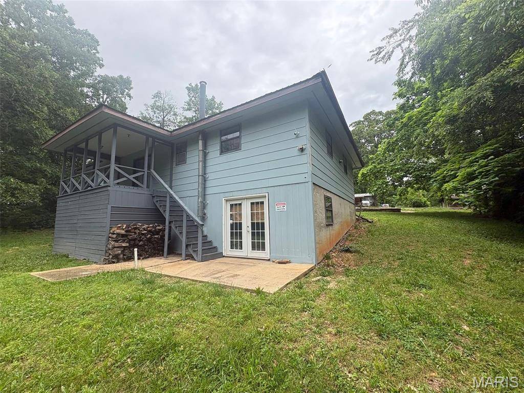 9080 Highway H, Ellington, MO 63638
