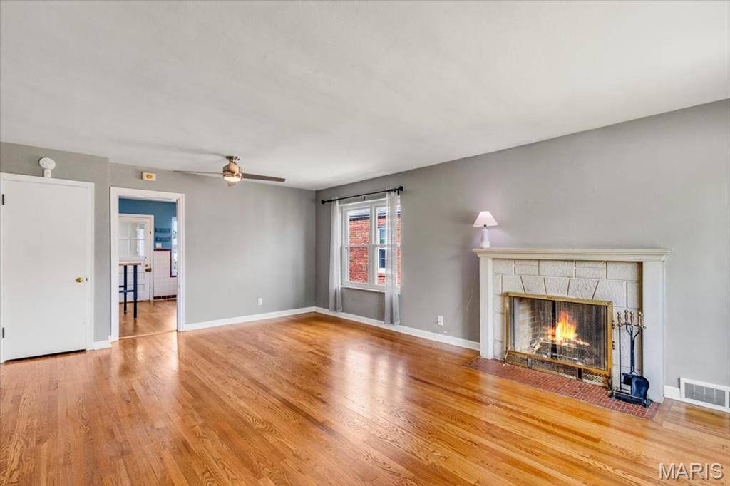 5414 Lindenwood AVE, St Louis, MO 63109