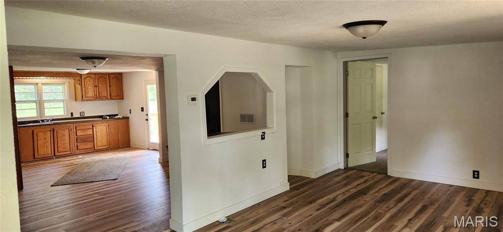 15270 Conway RD, Dixon, MO 65459
