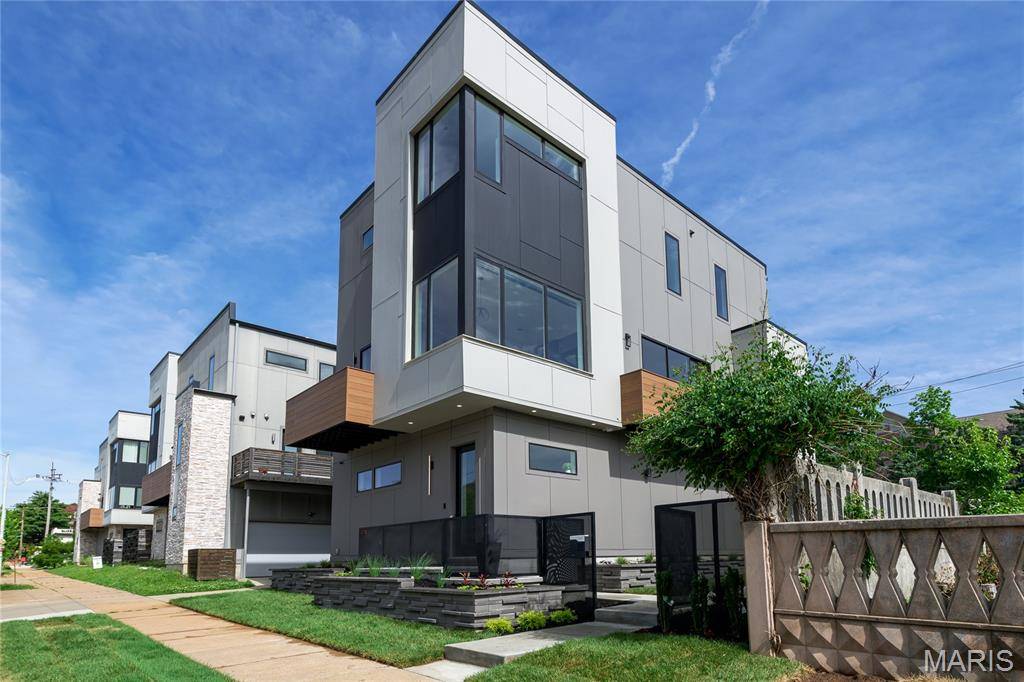 2731 lafayette avenue, St Louis, MO 63104