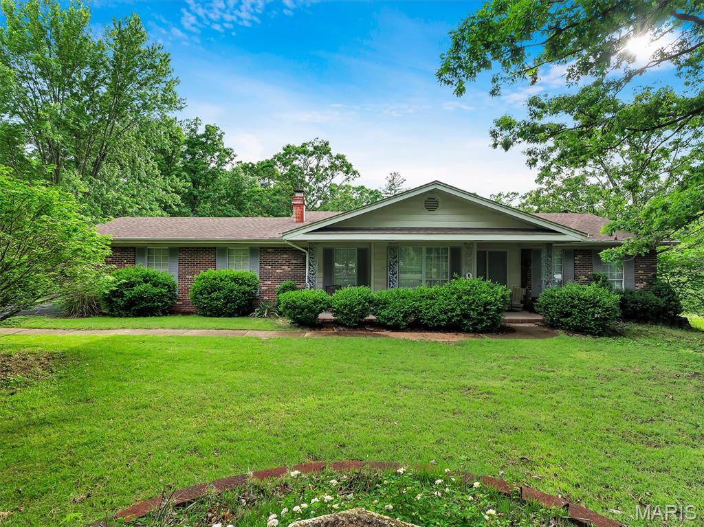 43 E Nottingham CIR, Sullivan, MO 63080