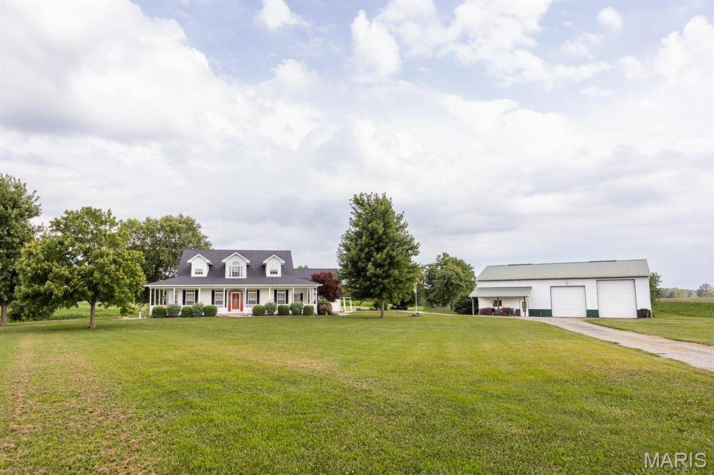 14218 Schuster RD, Pocahontas, IL 62275