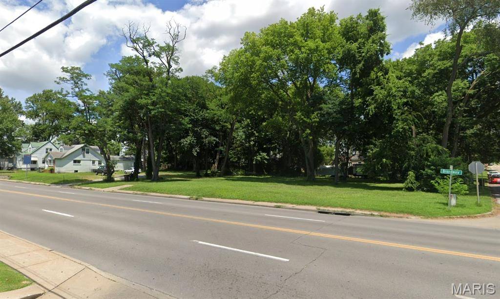2004 Broadway ST, Cape Girardeau, MO 63701