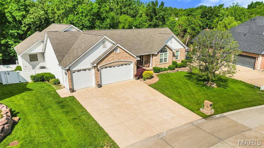 410 Deer Crossing DR, Festus, MO 63028