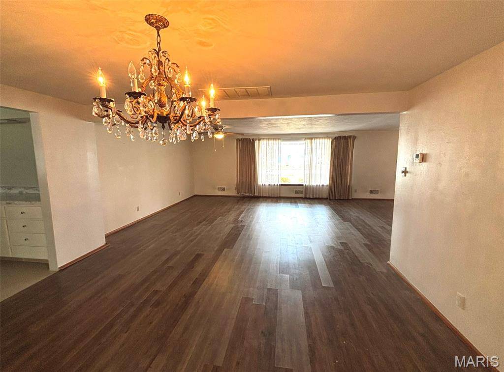 331 Illinois, Salem, IL 62881