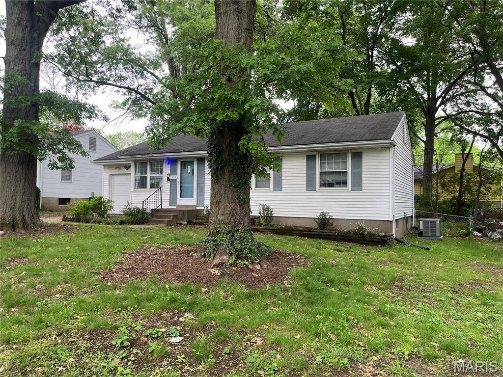 1534 Comet DR, St Louis, MO 63137