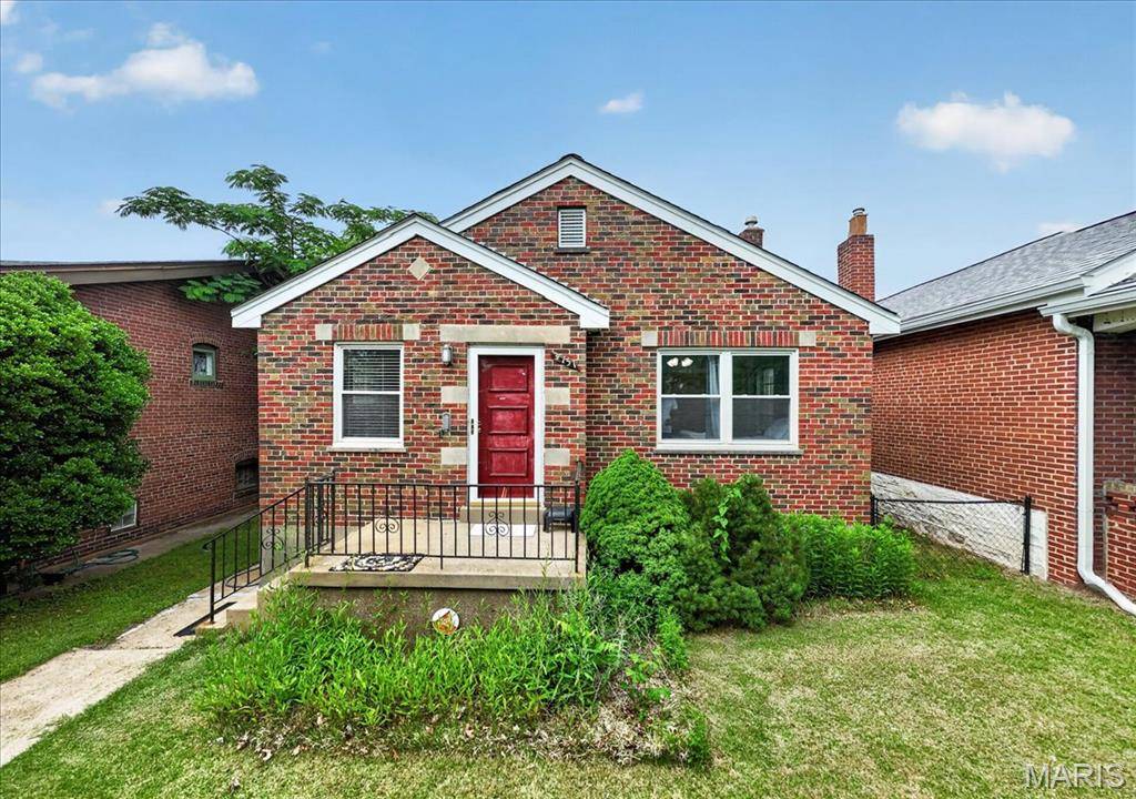 4131 Quincy ST, St Louis, MO 63116