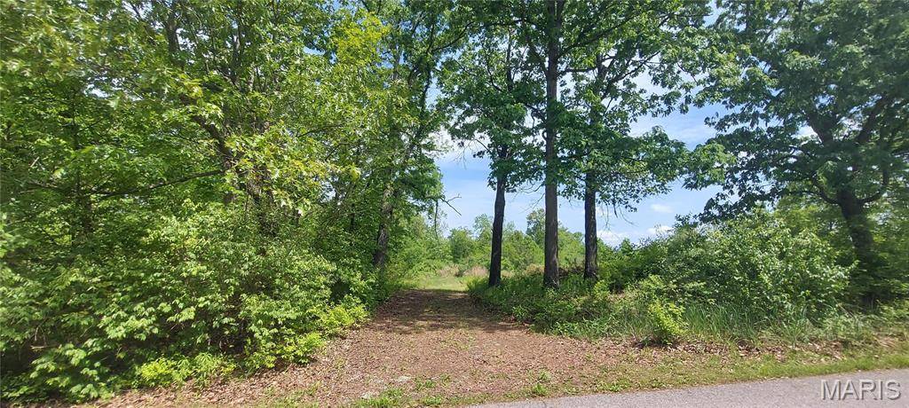 2827 Oberhelman RD, Foristell, MO 63348