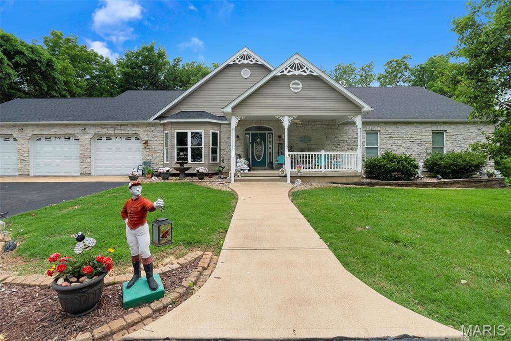 1520 Fenton Hills RD, Fenton, MO 63026