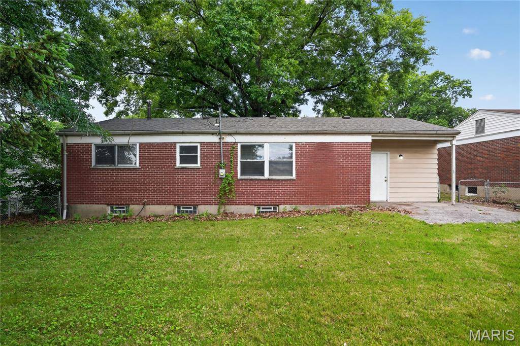 10604 Trask DR, St Louis, MO 63136