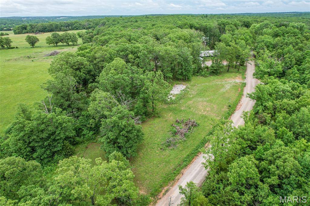 103 Handley RD, Conway, MO 65632