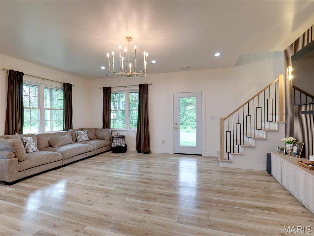 10755 SSR-H, Hannibal, MO 63401