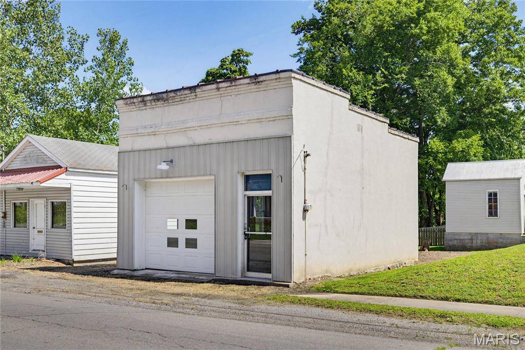 903 State Highway Z, Cape Girardeau, MO 63701