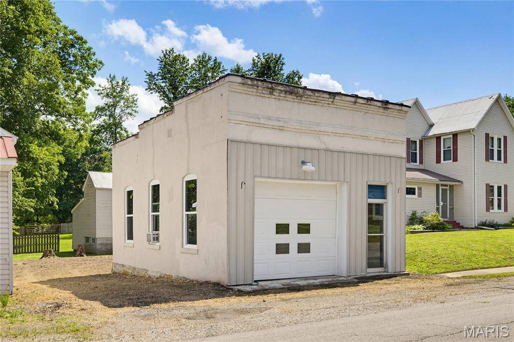 903 State Highway Z, Cape Girardeau, MO 63701