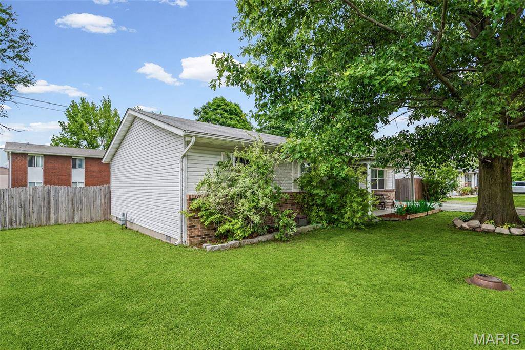 429 Orchard CT, Troy, IL 62294