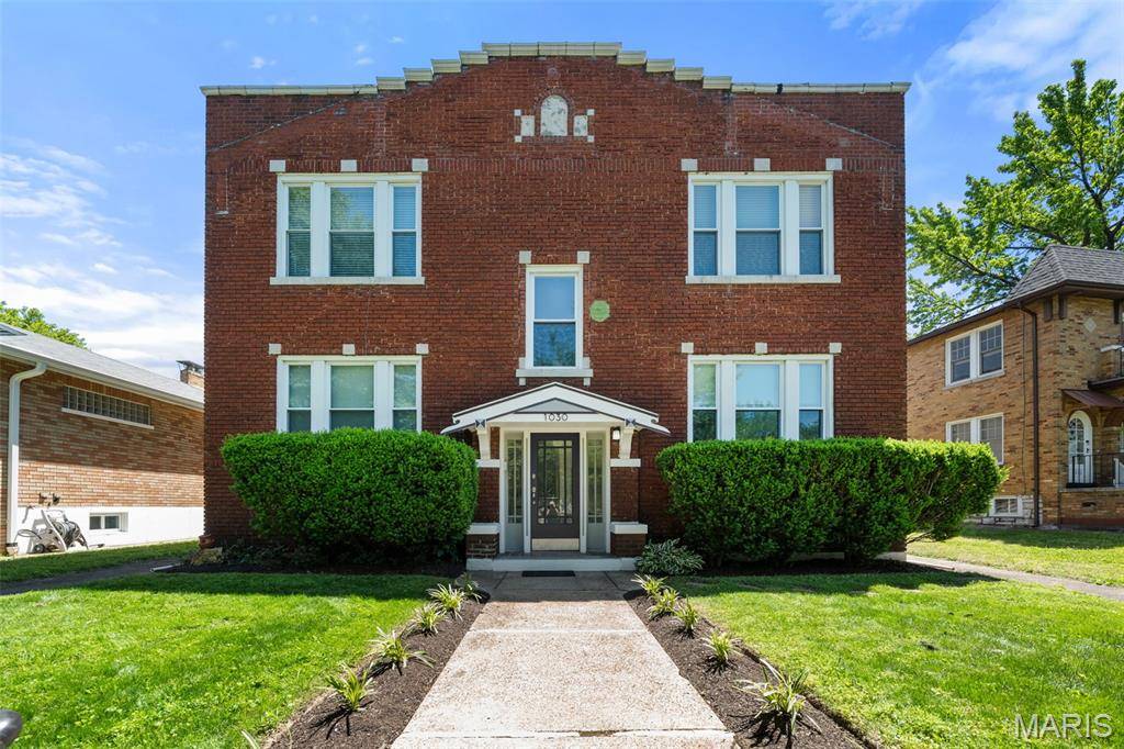 1030 Commodore DR, Richmond Heights, MO 63117