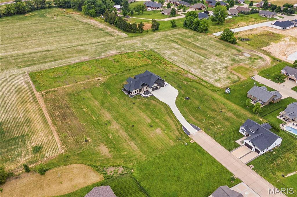 416 Briarfest DR, Millstadt, IL 62260