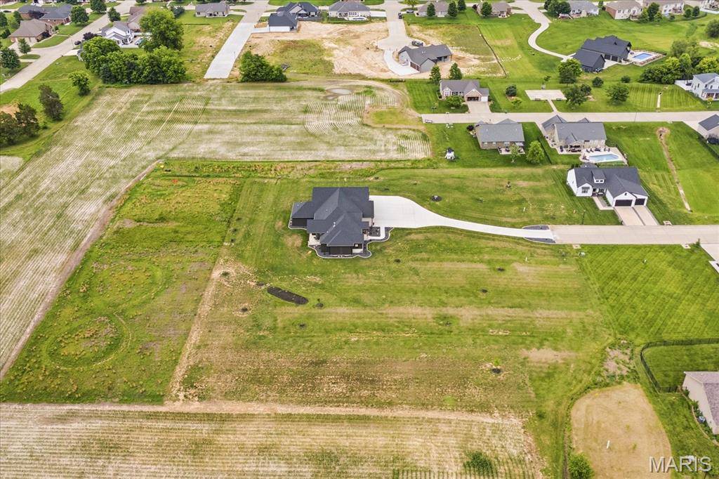 422 Briarfest DR, Millstadt, IL 62260