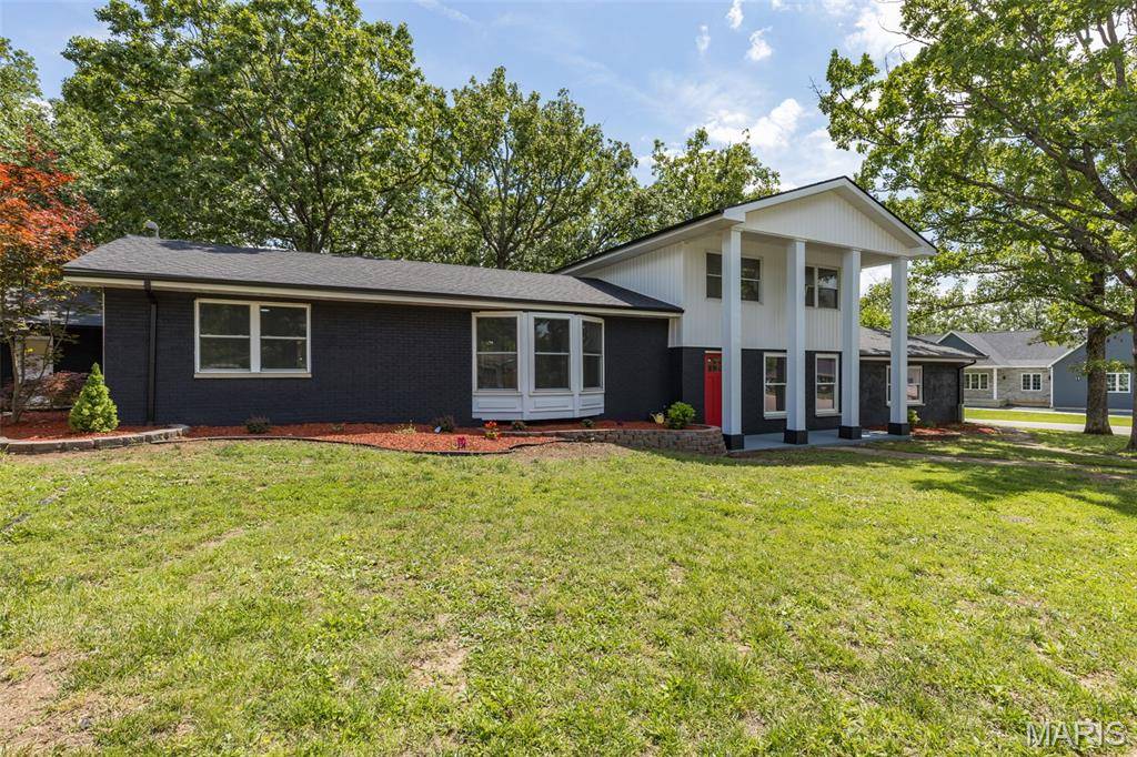 1514 E Mont Carmel ST, Bonne Terre, MO 63628