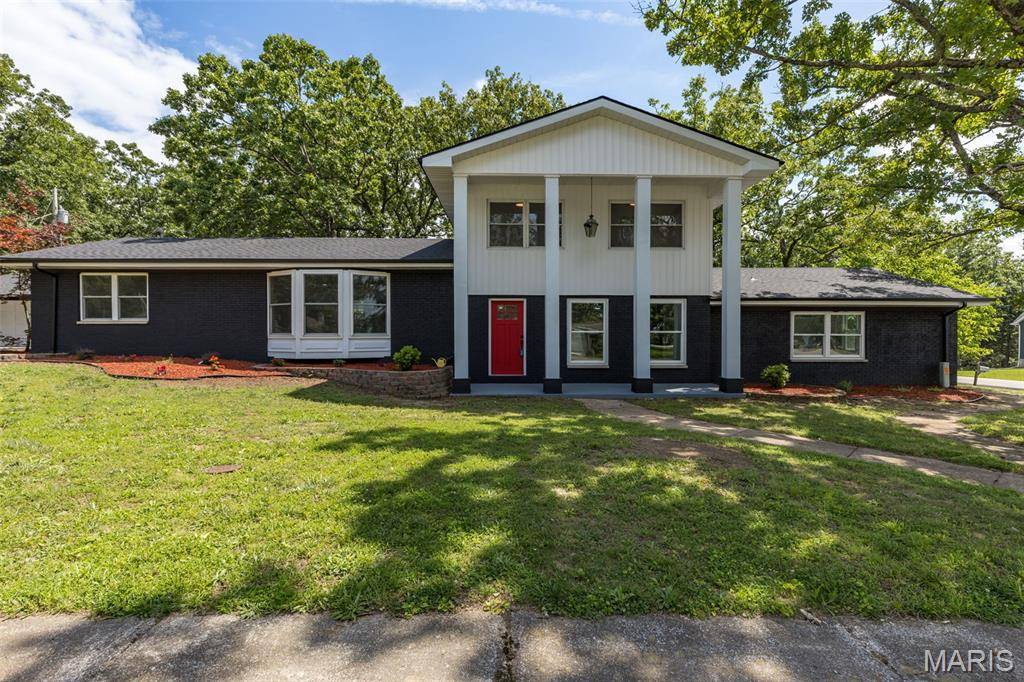 1514 E Mont Carmel ST, Bonne Terre, MO 63628