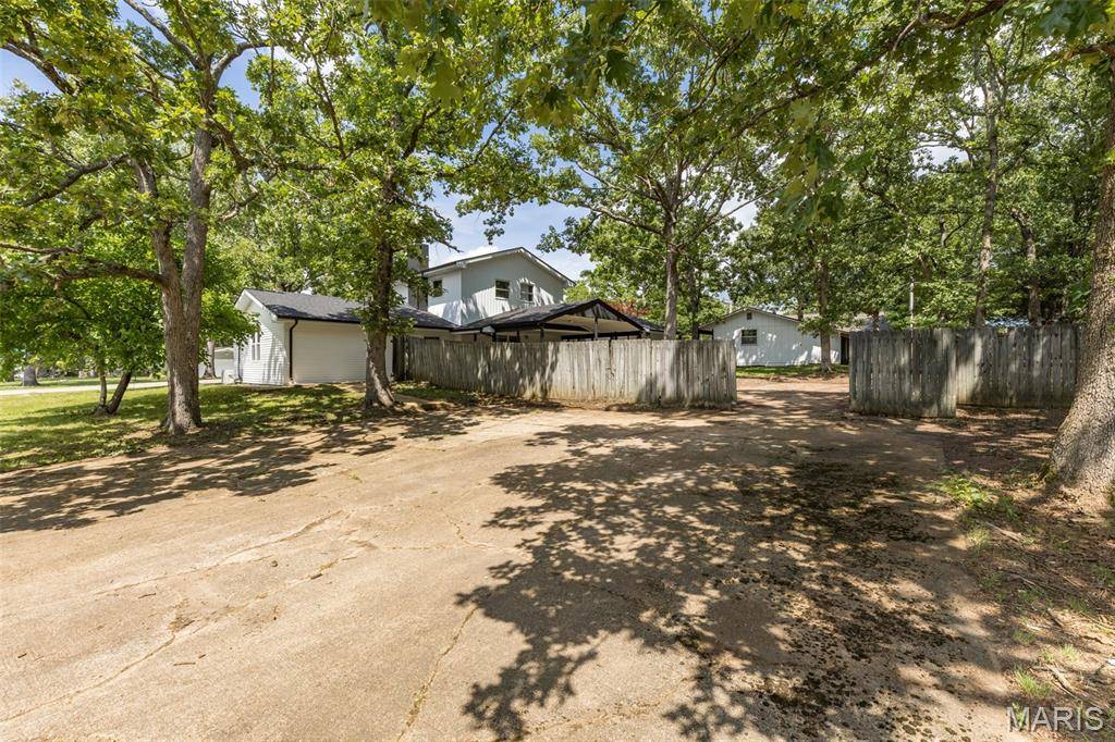 1514 E Mont Carmel ST, Bonne Terre, MO 63628